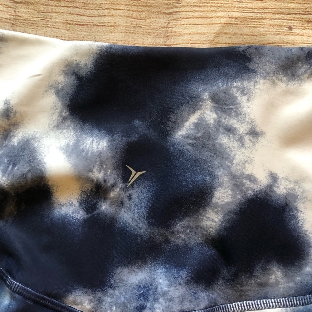 Old Navy PowerSoft Leggings - Picture 6 of 7
